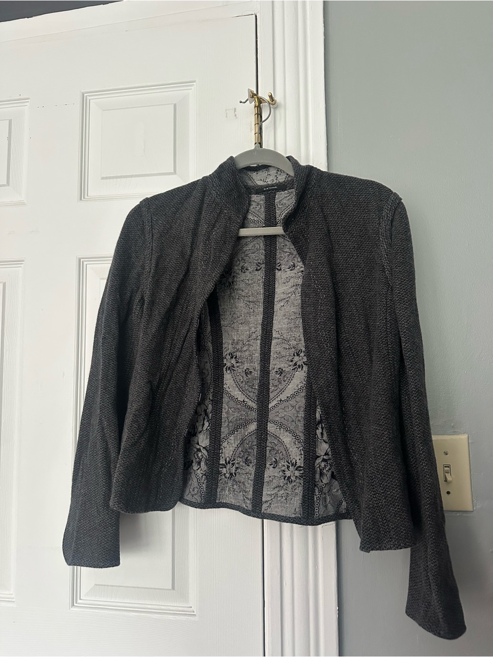 Elie Tahari Charcoal Open-Front Blazer with Patterned Lining